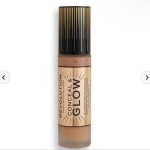 F7 - Revolution Conceal & Glow Foundation – Shade F7